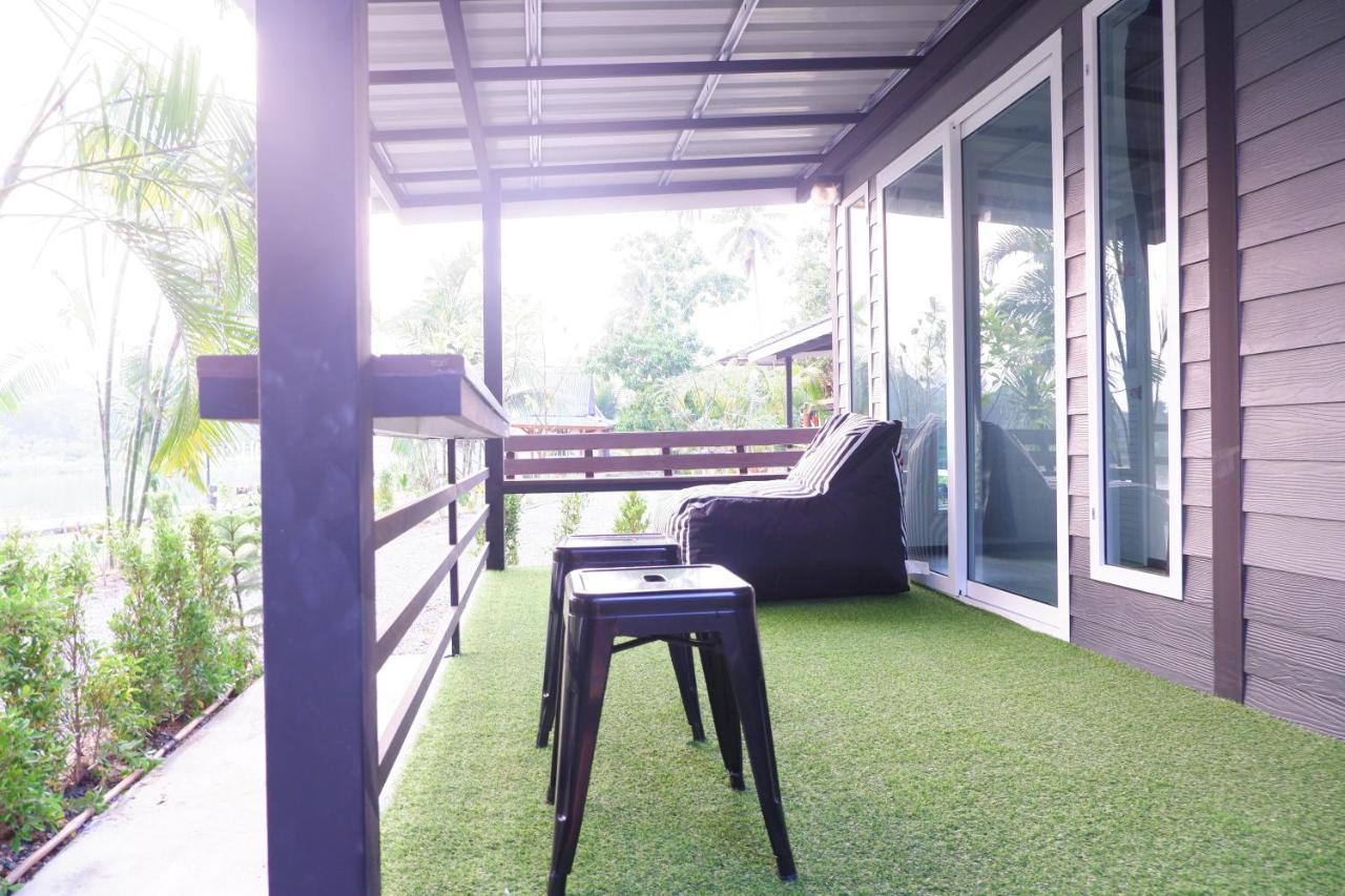 Baantia Chomtawan Bed & Breakfast Surat Thani Ngoại thất bức ảnh