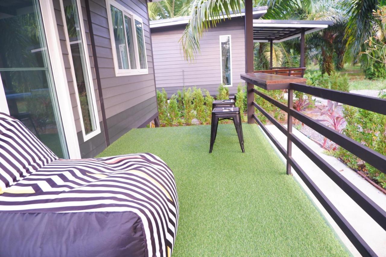 Baantia Chomtawan Bed & Breakfast Surat Thani Ngoại thất bức ảnh
