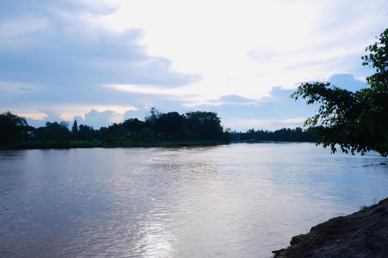 Baantia Chomtawan Bed & Breakfast Surat Thani Ngoại thất bức ảnh