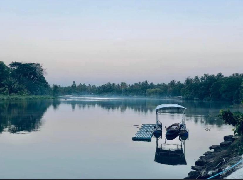 Baantia Chomtawan Bed & Breakfast Surat Thani Ngoại thất bức ảnh
