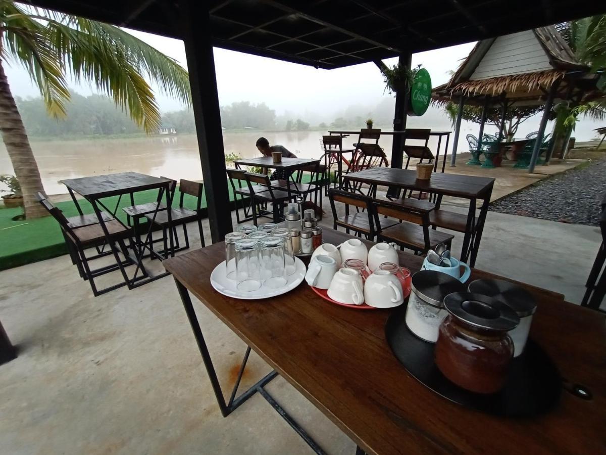 Baantia Chomtawan Bed & Breakfast Surat Thani Ngoại thất bức ảnh